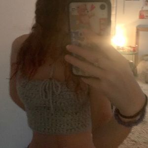 costomizable crochet tops